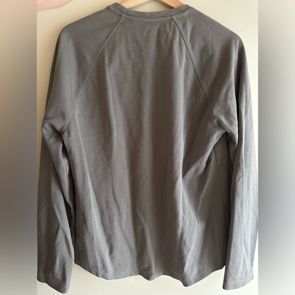 Banana Republic Curve Hem Long Sleeve - M - Picture 3 of 4